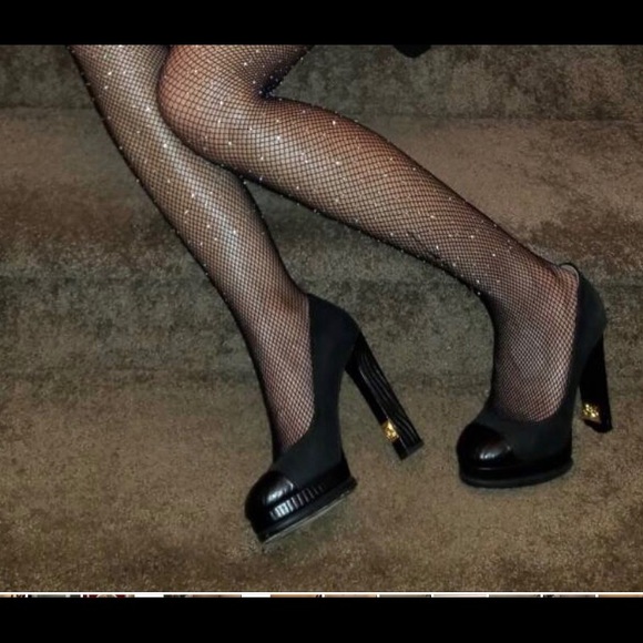 NOT FOR SALE. CHANEL PUMP SHOES. - Picture 6 of 8